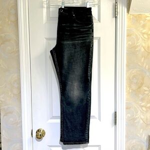 Ann Taylor The Taper Mid Rise Faded Black Denim Jean.EUC